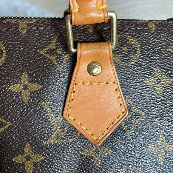 Authentic Louis Vuitton Speedy 30 - Picture 6 of 16